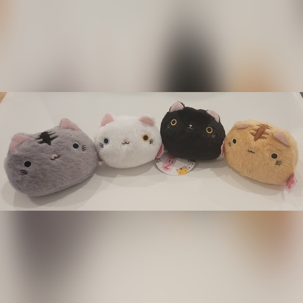 Set of 4 small cat plushes